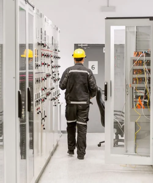Real Time Battery Monitoring & Control